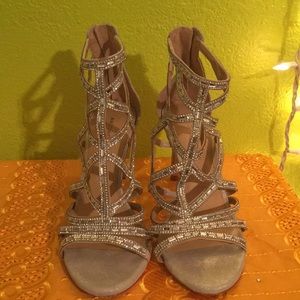 Antonio Melani 8 1/2 silver shoes